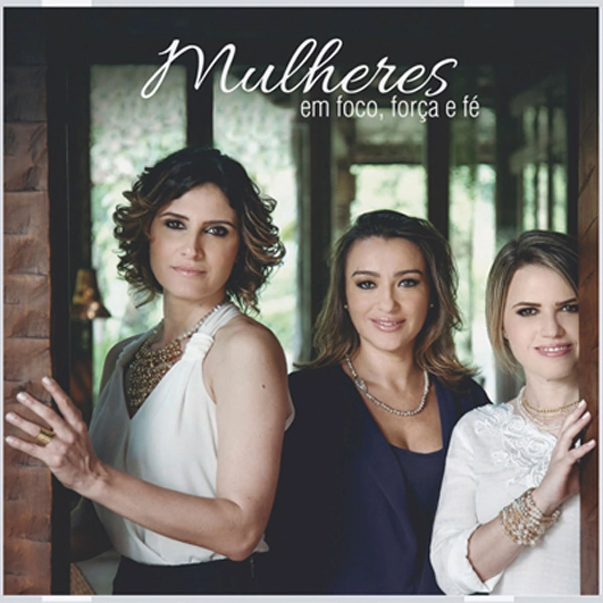 Cd Mulheres Em Foco Forca E Fe Cantores De Deus Paulinas Comep