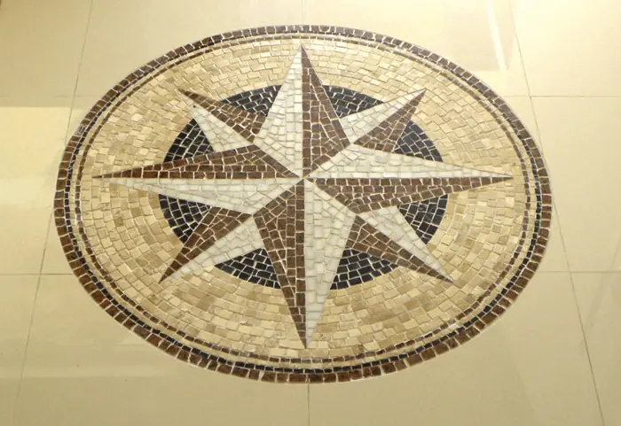 Rosa Dos Ventos Em Mosaico Para Piso - 100cm
