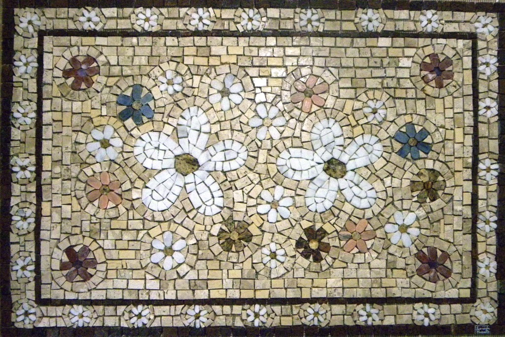 Mandala Mosaico Floral Festoni In Fiori Bianchi I - 120x180cm