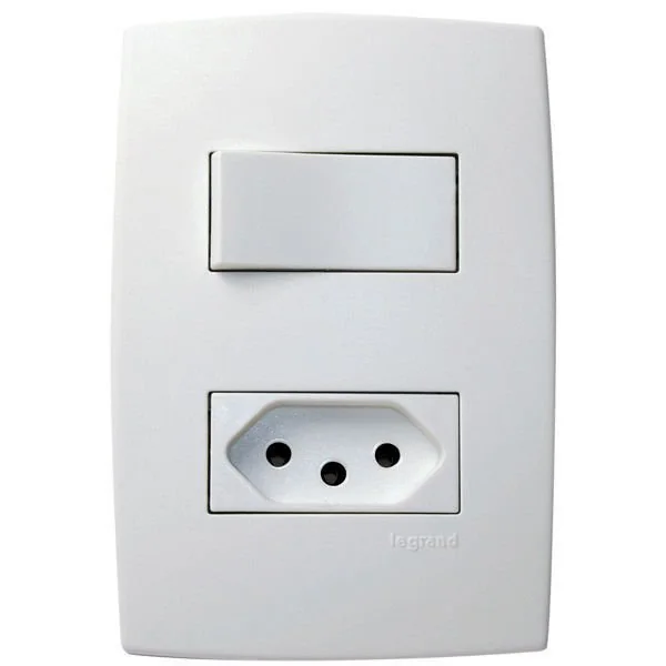 Conjunto 1 Interruptor Paralelo + 1 Tomada 10a - Pial Plus - 615078