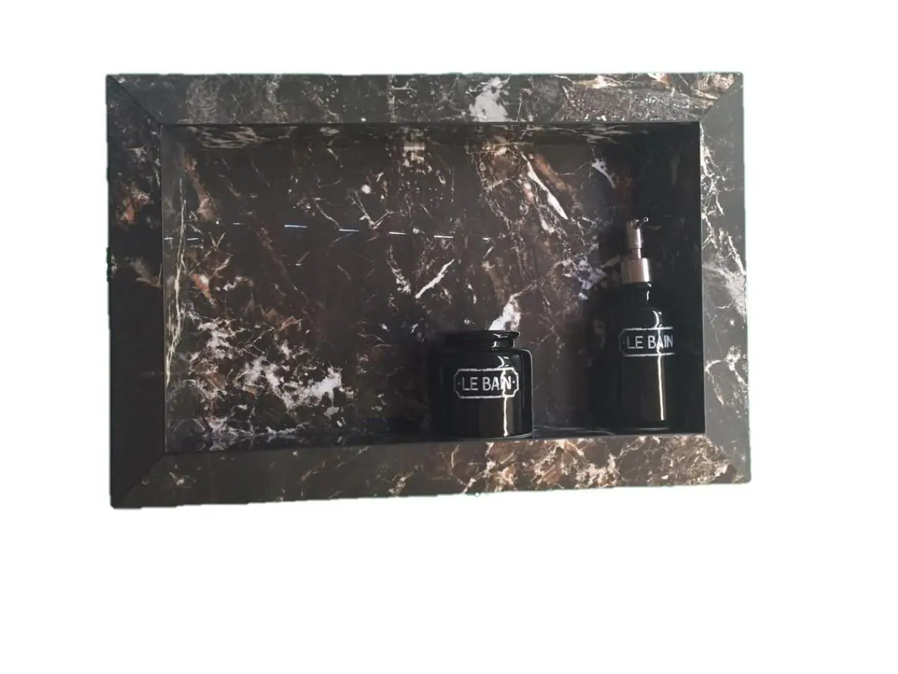 Nicho Todo Porcelanato Preto Borda Diamante 60x40 Merapi