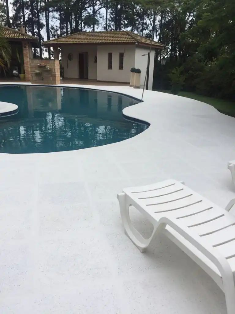 Piso Atérmico E Antiderrapante 50x50x1,5 Cm 5m² Branco