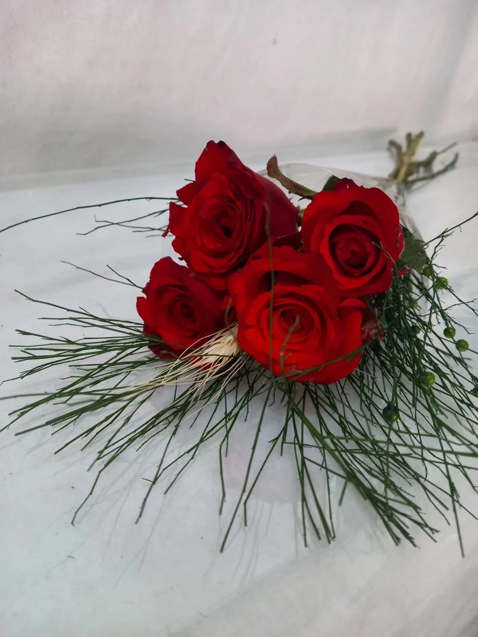 Flor 4 Rosas Comuns Presente