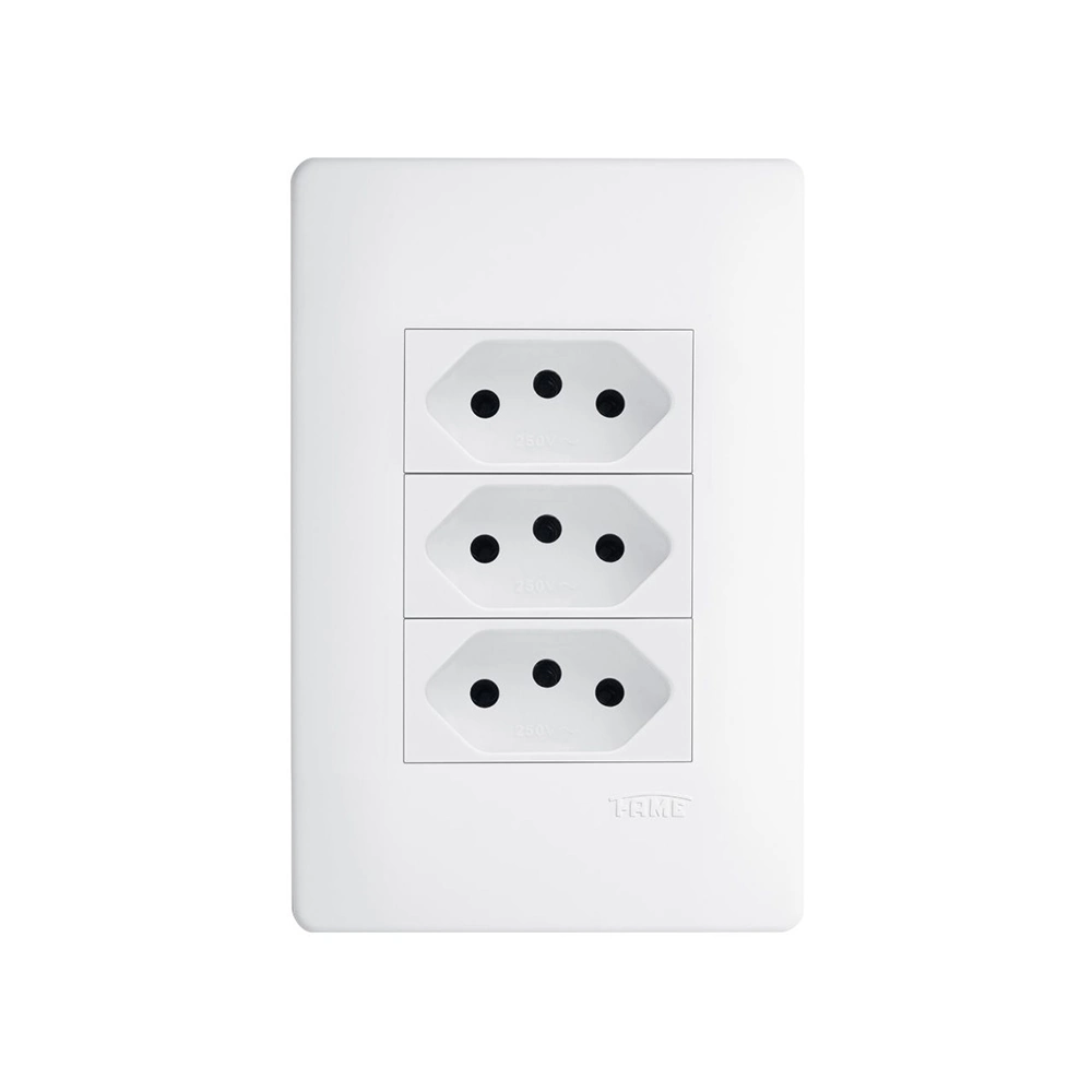 Tomada Tripla Fame Habitat 2p+t 10a Com Placa 4x2 Branca