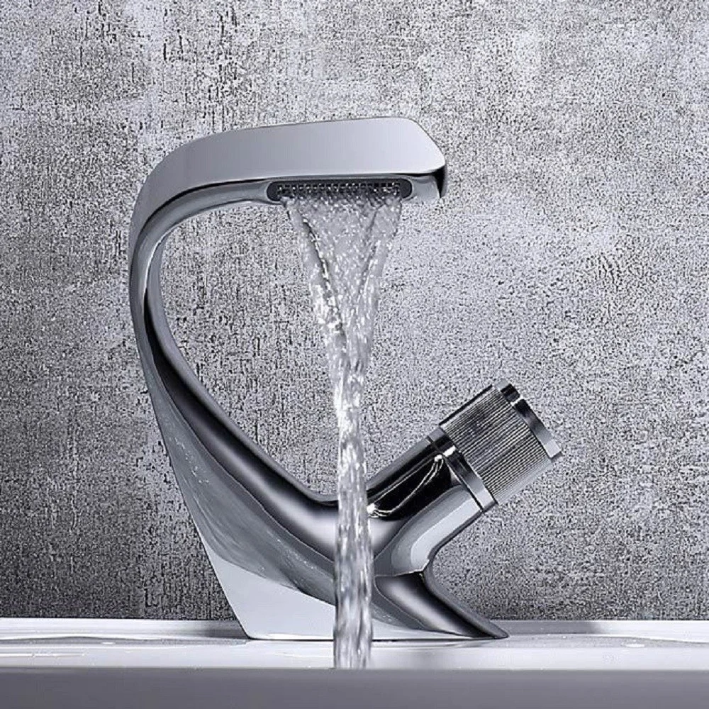 Torneira Monocomando Cromada Curvada Banheiro Cascata Linha Roma