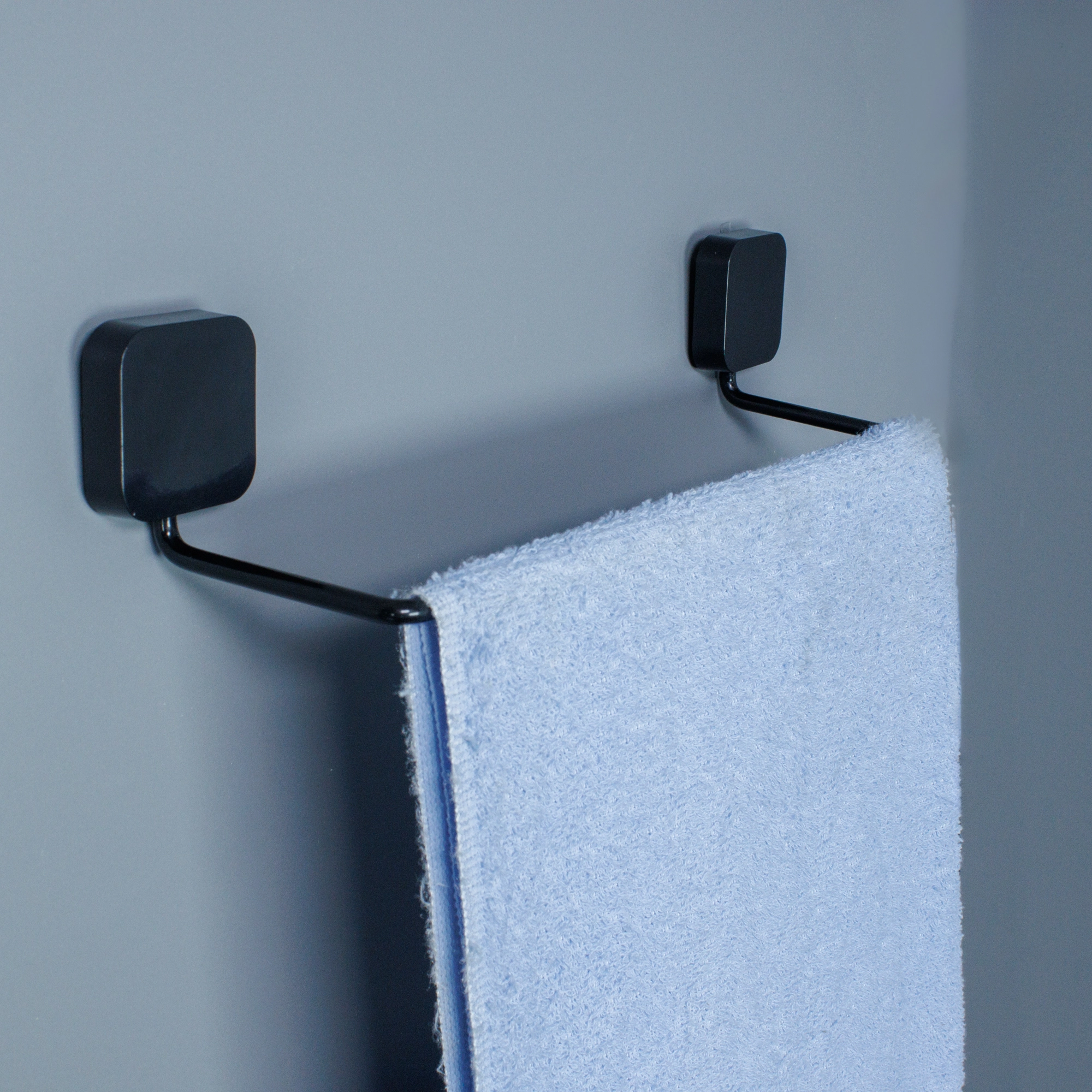 Toalheiro Rosto Preto 15162.2.2 Metaltru