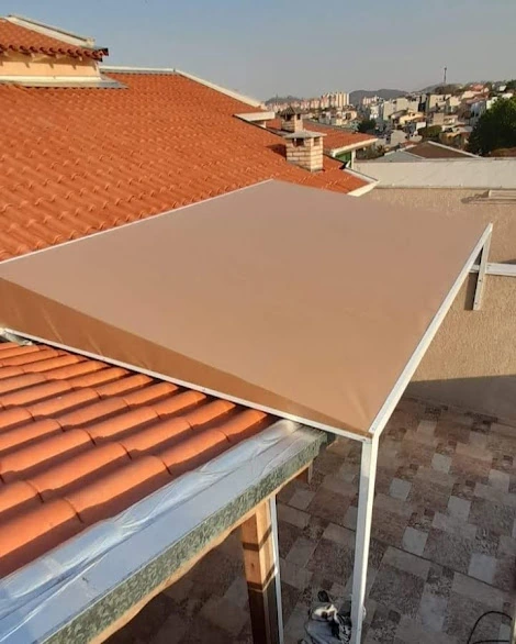 Lona Para Coberturas Alta Resistência Medidas 4m X 2,50m Cor Madeira Blackout *SOMENTE A LONA*