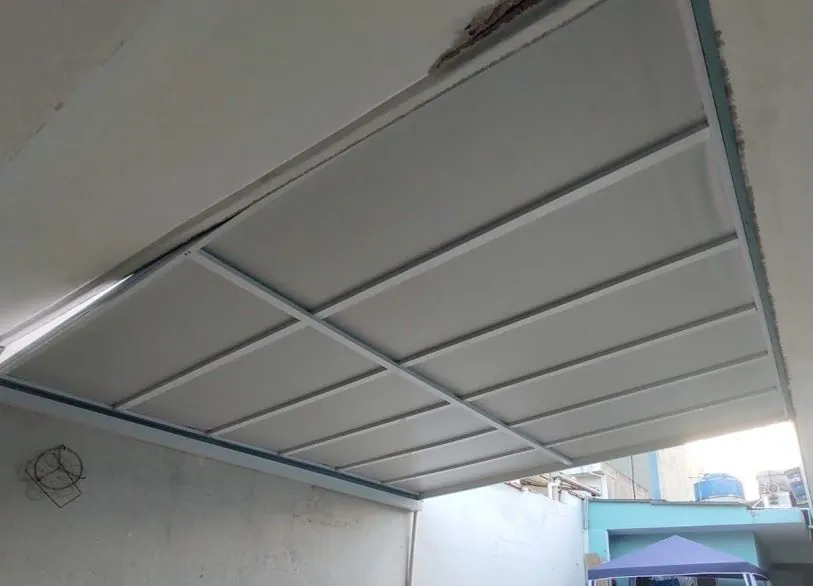 Lona Para Coberturas Alta Resistência Medidas 4m X 2,50m Cor Madeira *SOMENTE A LONA*
