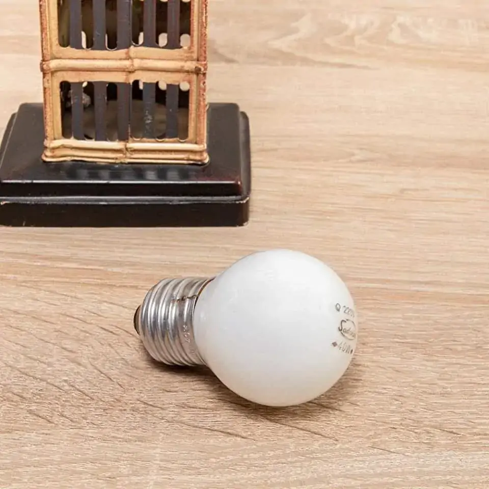 Lamp.sadokin Bol.40w X 220v Leitosa