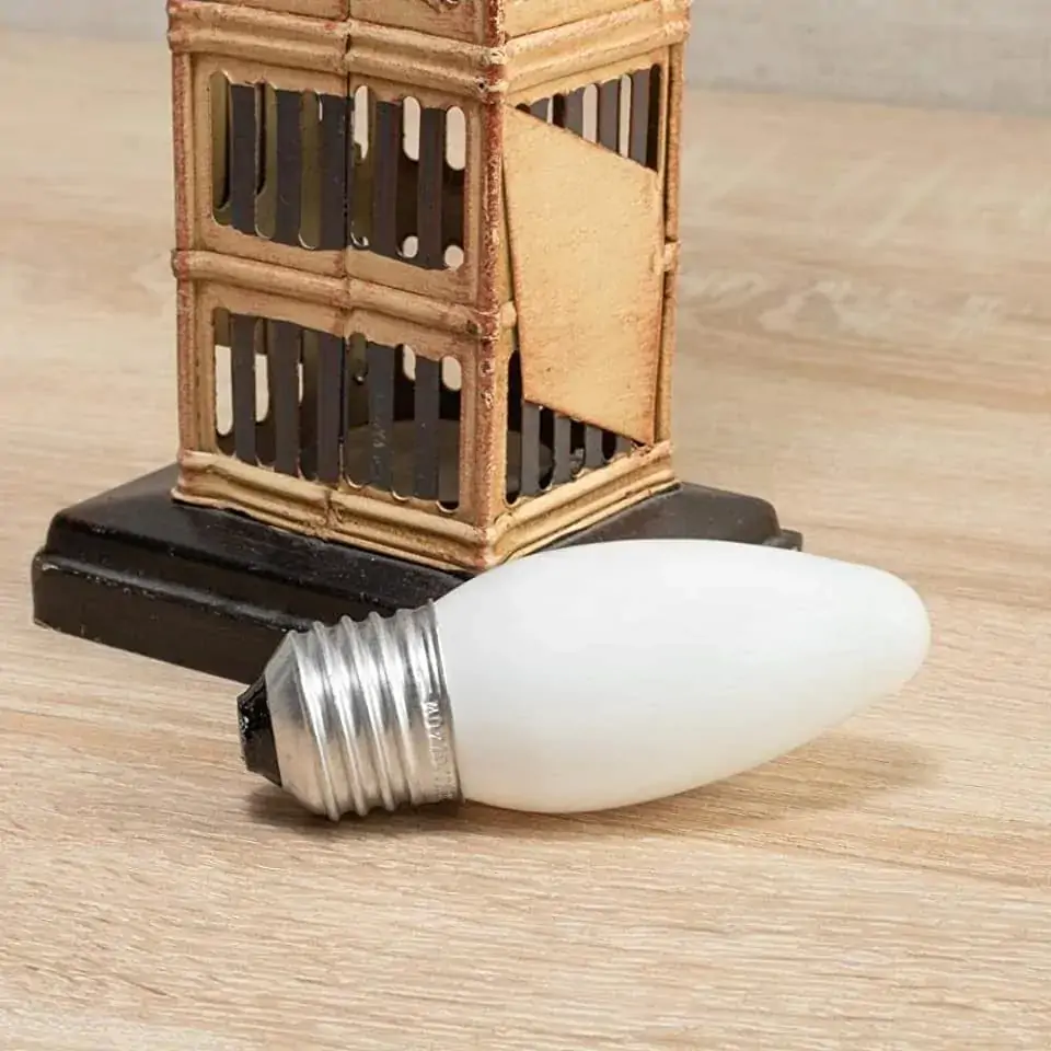 Lampada Sadokin Vela Lisa Leitosa 40wx220v