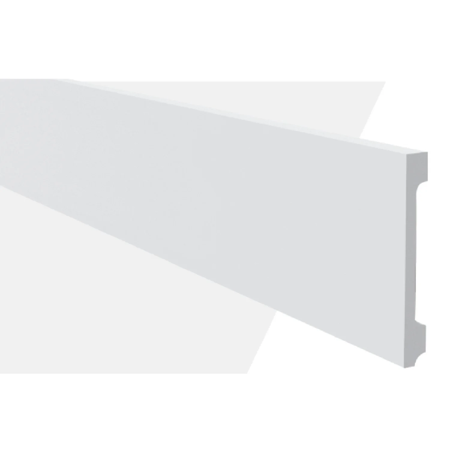 Rodapé De Poliestireno Liso 15cmx2,44m Rende 2,44mml15 Gart  Branco