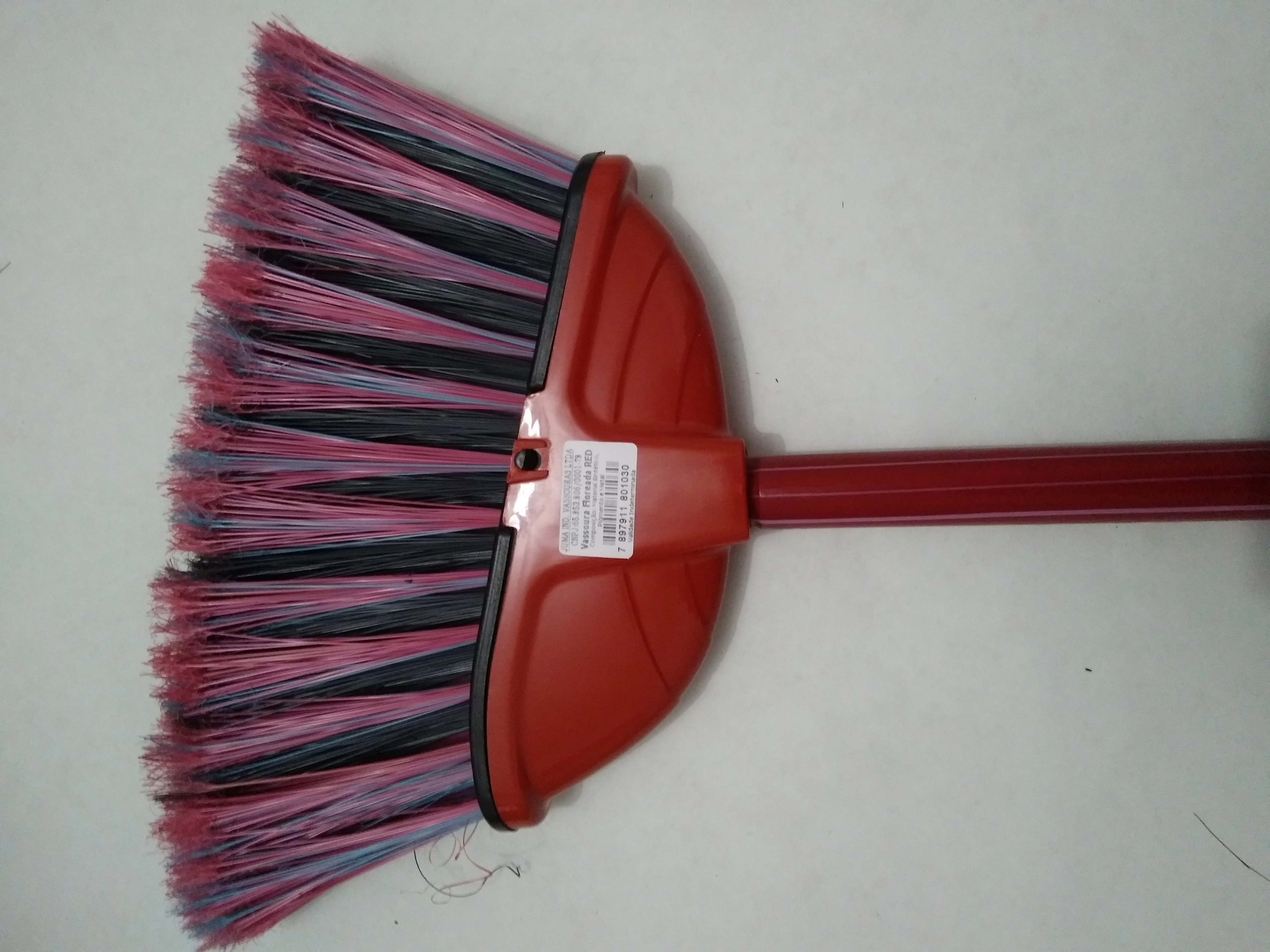 Vassoura Angular Red