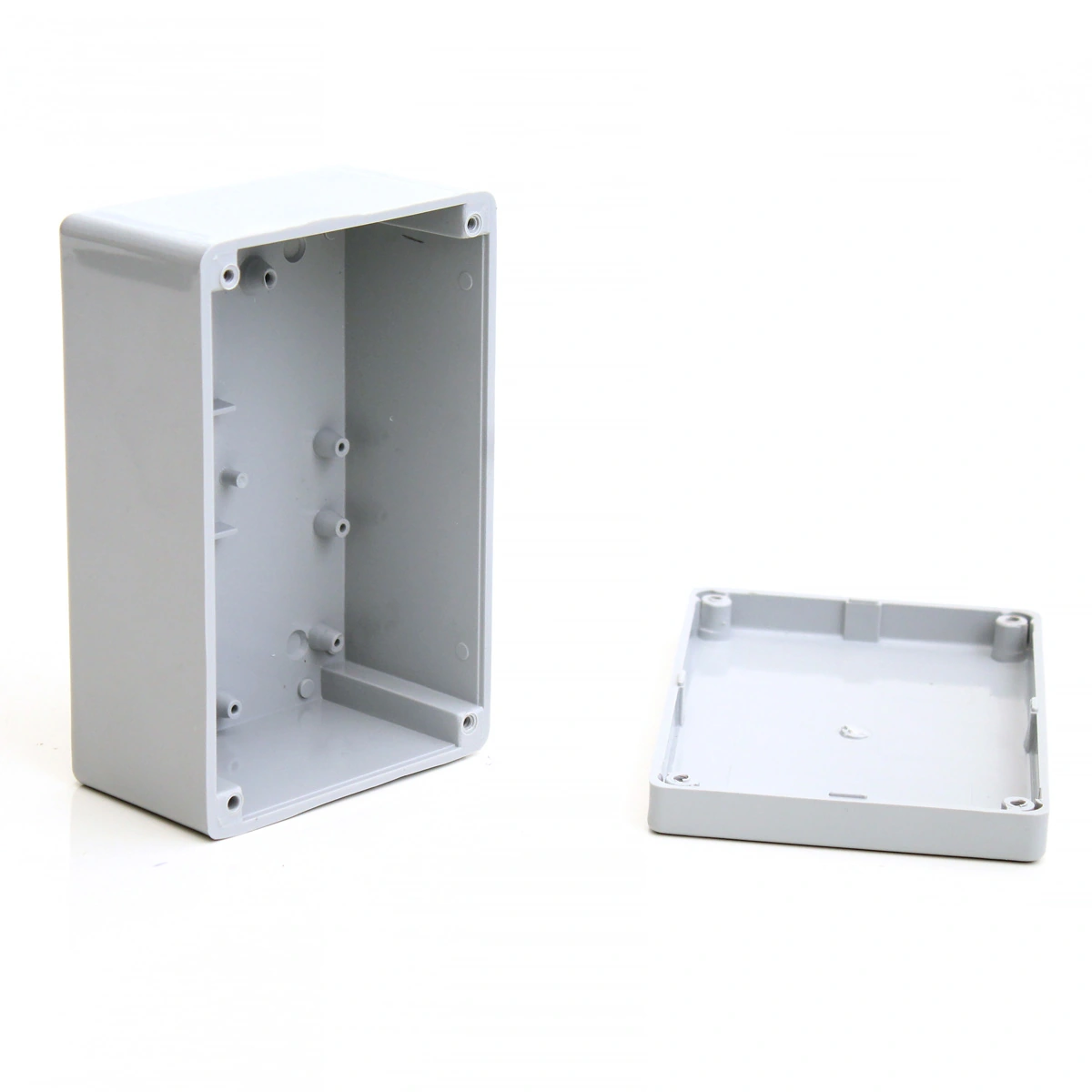 Caixa De Passagem E Instalação Multiuso 150x100x70mm Strahl 3025
