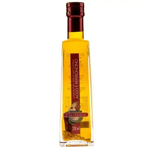 Azeite Extra Virgem Com Aglio E Peperoncino