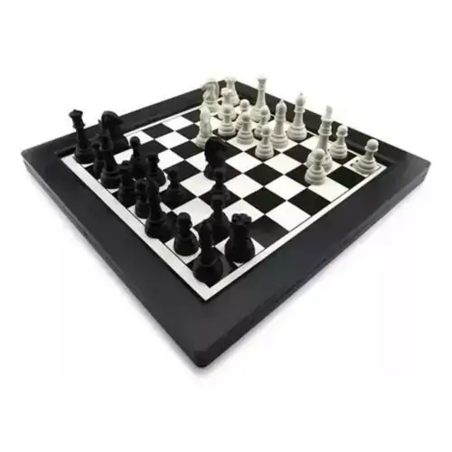 Jogo Xadrez e Trilha Dimensão do Produto 24X24cm Jogos de Raciocínio Onde não Existe Sorte Dutati Brinquedos - 106086