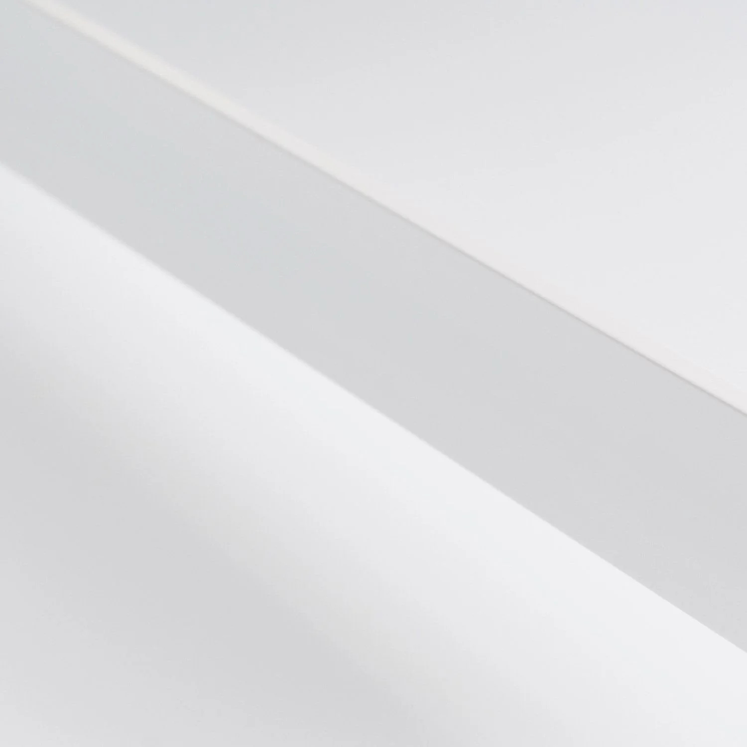 Rodapé De Poliestireno Belplast - Engenharia Liso 5cm X 10mm X 2,40m Branco