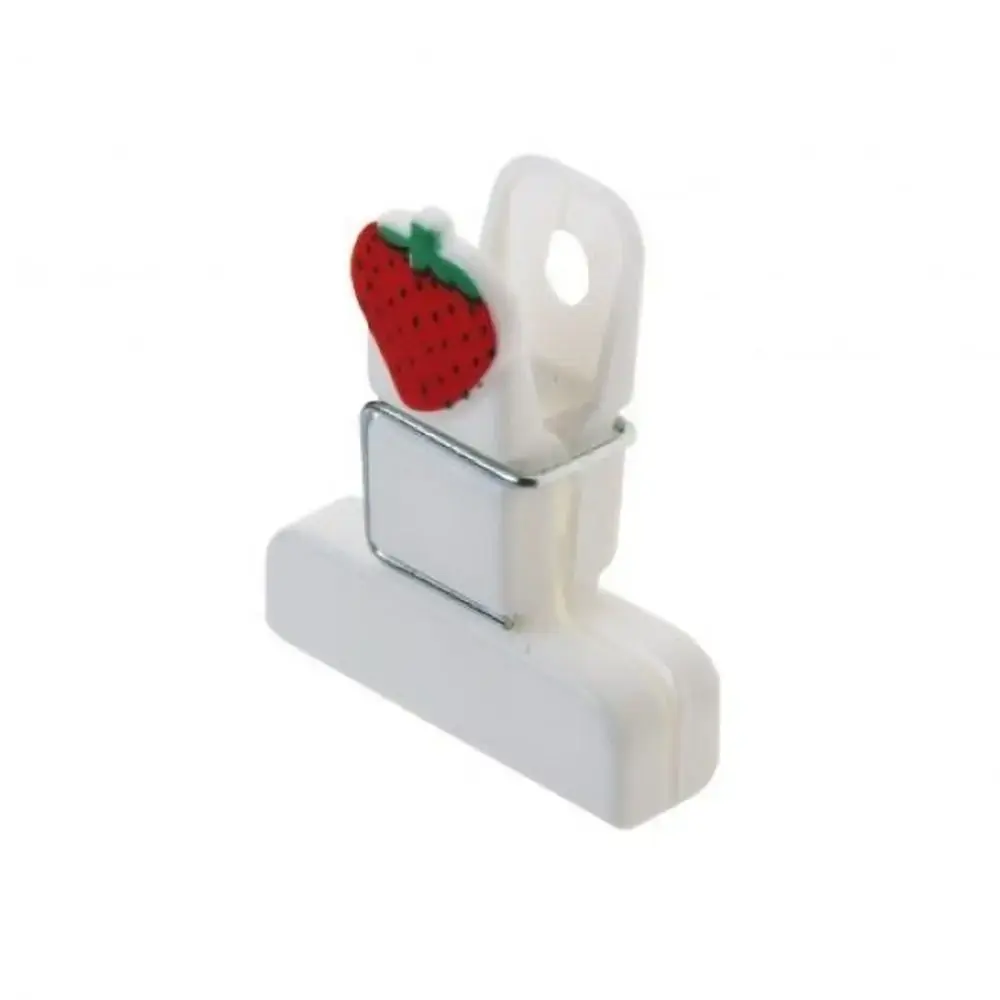 Prendedor Plastico Morango C/4
