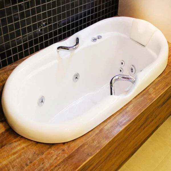 Banheira De Hidromassagem Ouro Fino Acrilnew Semi-oval Premium 1,56m X 85cm X 53cm 05 Jatos