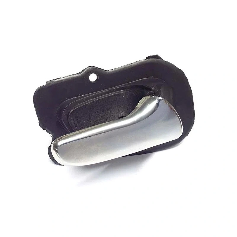 Maçaneta Interna da Porta Dianteira CHEVROLET - GM CORSA Lado Direito Cromada - V&B 42120