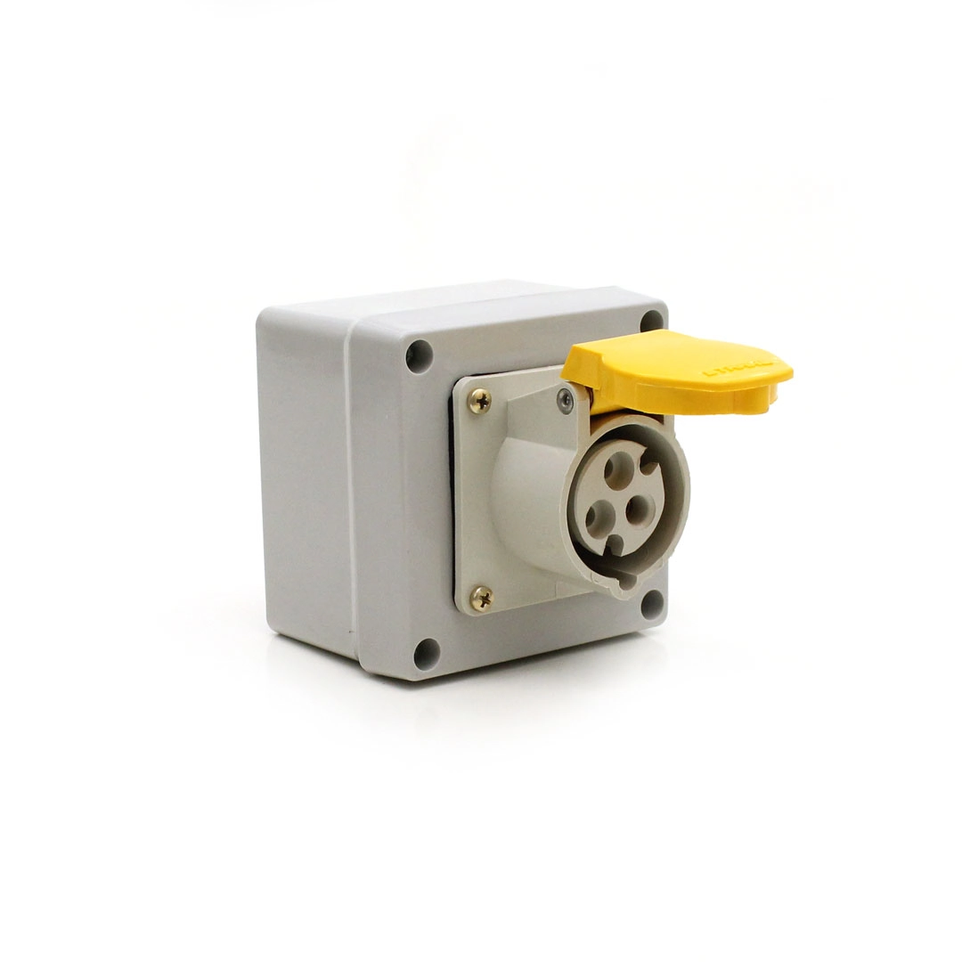 Caixa Com Tomada Industrial 2p+t 32a 110/130v Strahl Sd-3634