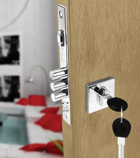Fechadura Rolete Multiponto Alta Segurança F14f F-5570-3r Quadrada Inox Polido 55mm Fortezza