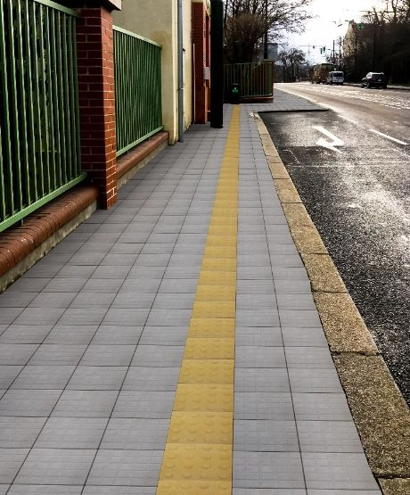 Piso Podotátil Alerta Amarelo 20x20cm Cimartex