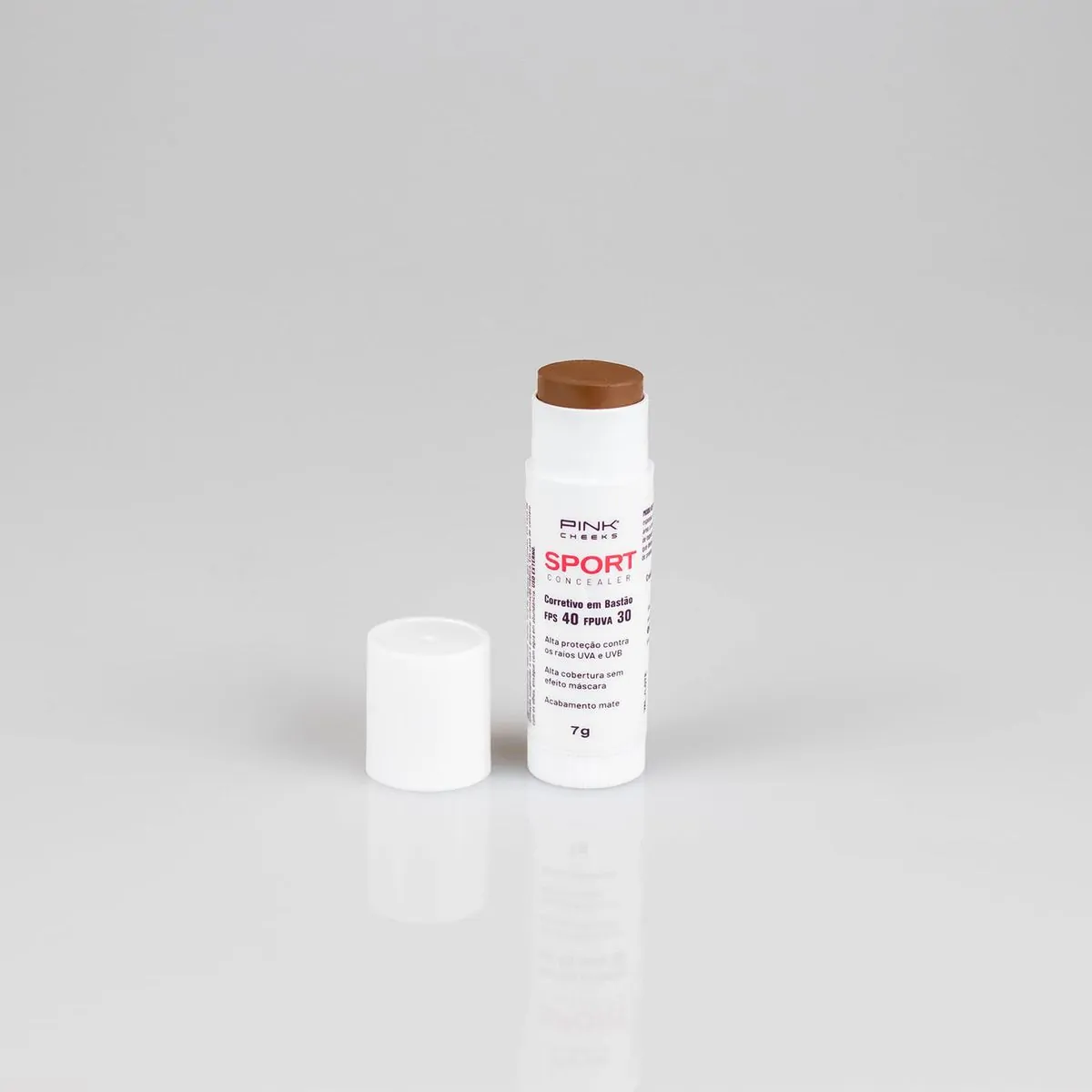 Corretivo em Bastão Cremoso com Protetor Solar Natural Pink Cheeks Sport Concealer FPS 40 FPUVA 30 C
