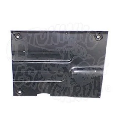Capa de Tucho VOLKSWAGEN FUSCA Lado Direito Chapa Reta Pequena - ROMEU CALAMITA 0102000033
