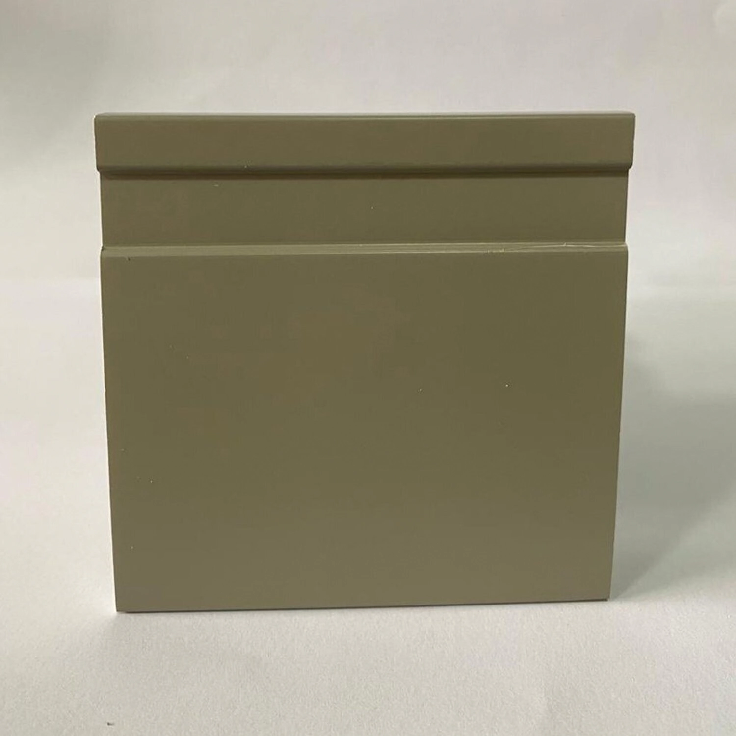 Rodapé De Poliestireno 10cmx15mm Frisado Color 2,4metro Linear - Caixa Com 2,4 M - Grey