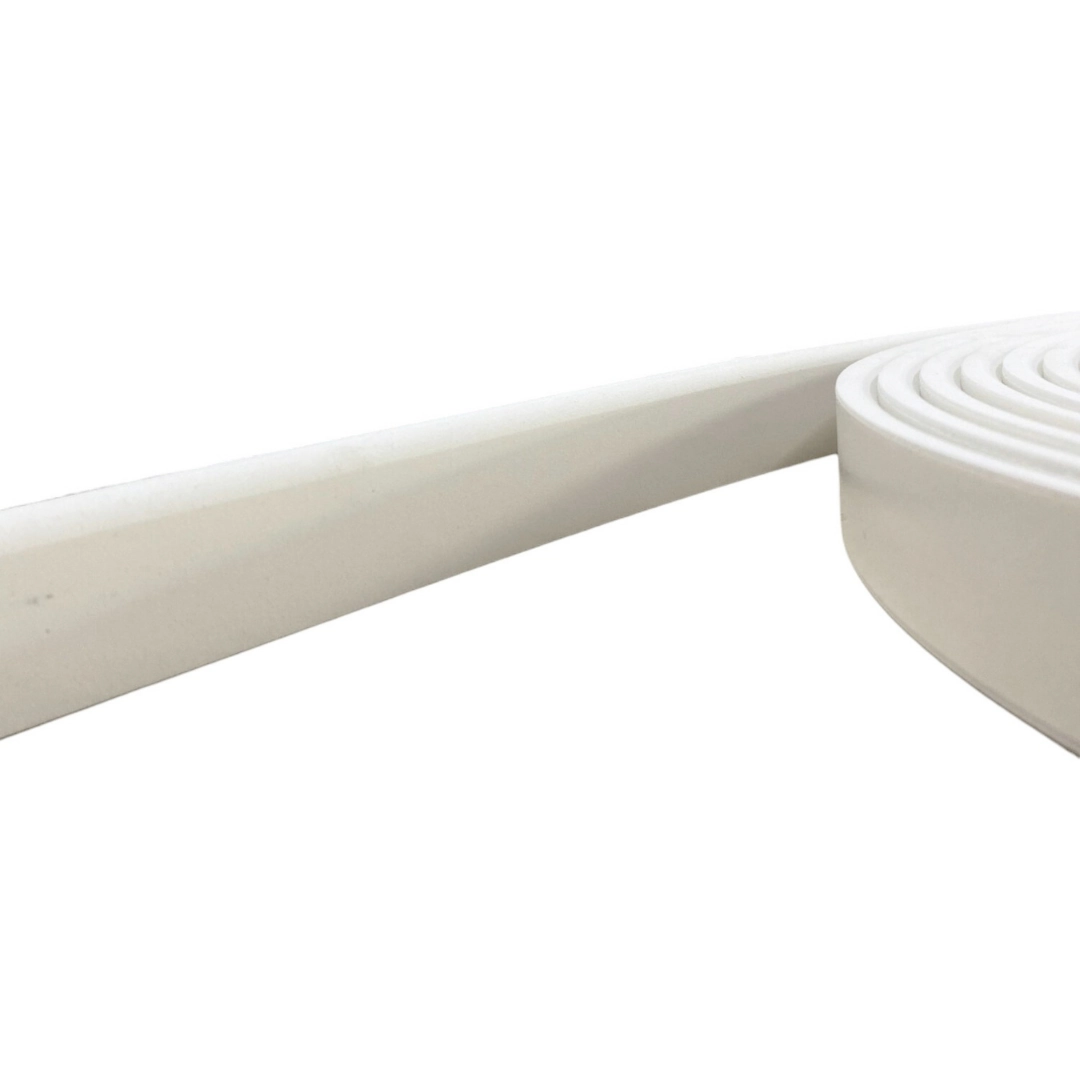 Rodapé Eva Adesivo E Flexível *Guaratuba 3,5cm X 1cm 20 Metros* Branco