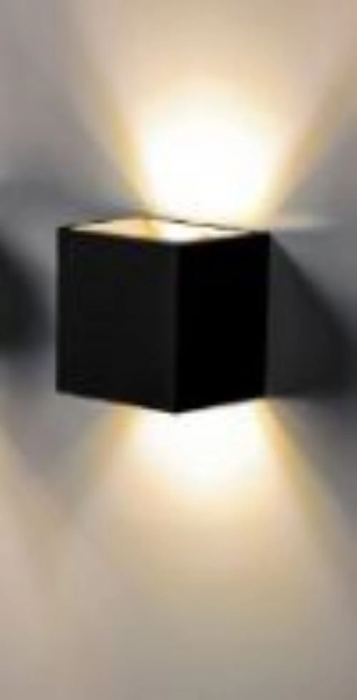 Arandela Externa Mini Box Preta C Led 3.000k 2w 5x5x4cm Ip65