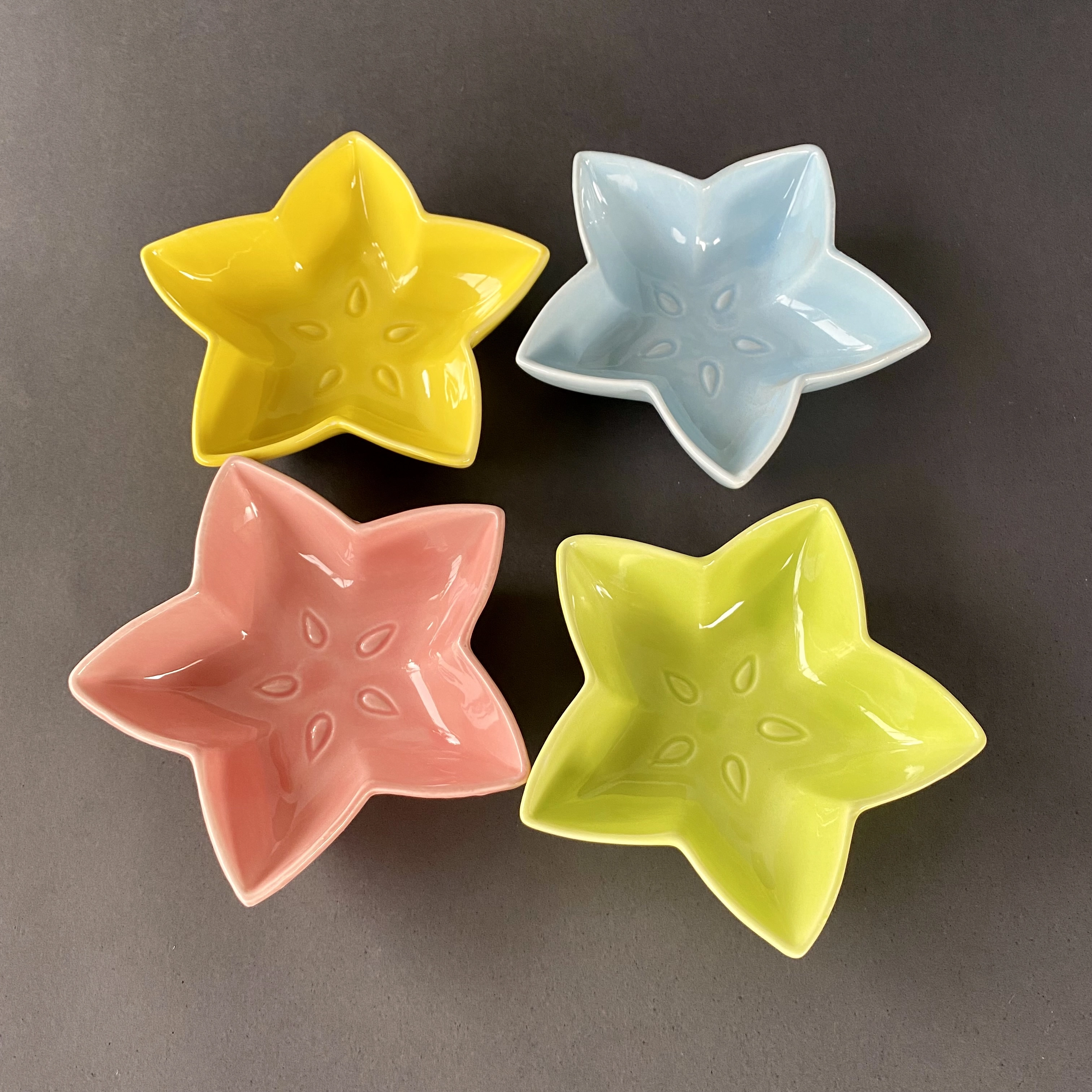 Petisqueira De Cerâmica Formato Estrela 12x12cm Pracaza