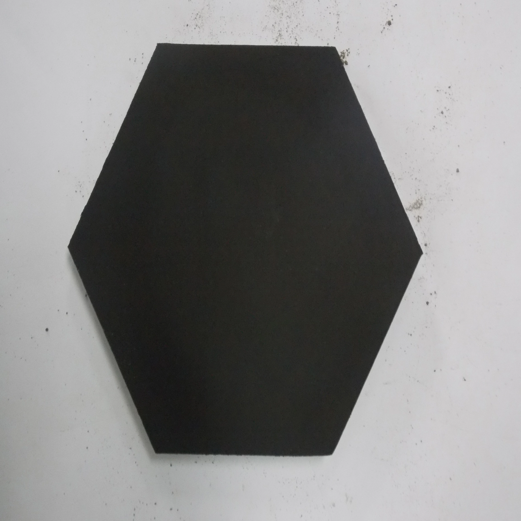 Ladrilho Hidráulico Hexagonal Liso Preto 18x21cm Oficina Yby