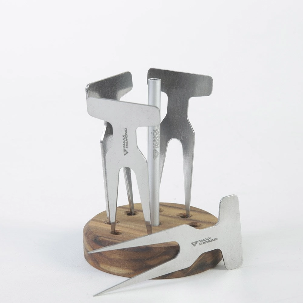 Kit 4 Garfos Petisco Carnes Inox + Base Madeira Teca