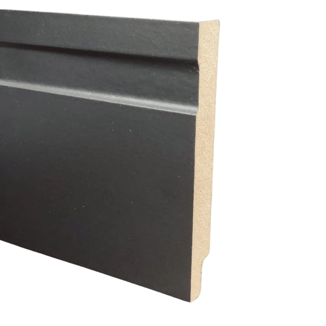 01 Barra - 2,10 Metros De Rodapé 10 Cm Preto Em Mdf