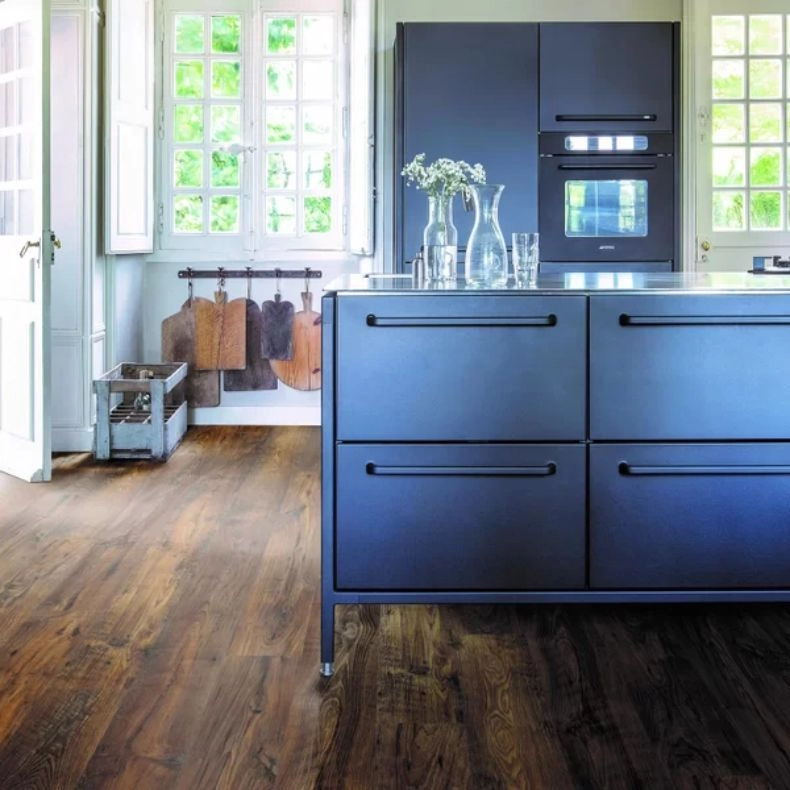Piso Laminado Quick Step Eligna Wide Castanheiro Escuro Restaurado Qsew3785 Cx 2,06m²