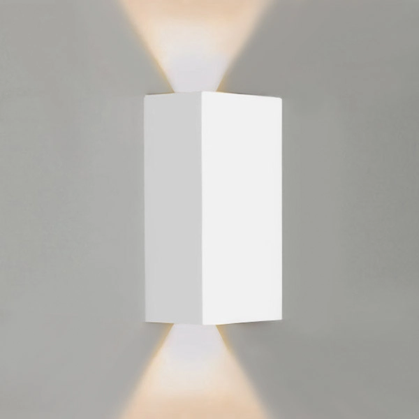 Arandela Retangular C/2 Fachos 5w 3000k 150lm Ip65 Branco 60º/60º-rgled