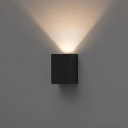 Arandela Quadrada C/1 Facho 4w 3000k 240lm Ip65 Preta-stella