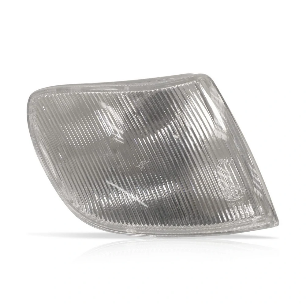 Aplique do Para-choque VOLKSWAGEN PASSAT ALEMAO Lado Direito Cristal - AUTOMOTIVE IMPORTS ZN666003