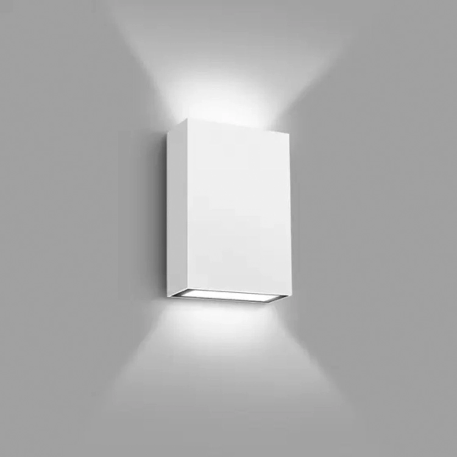 Arandela Tip Branco (c)3cm (l)8.3cm (a)12.3cm 1x4w 3000k 130lm