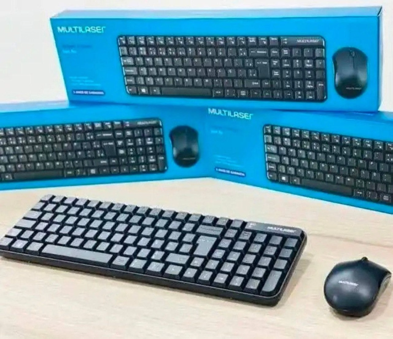 Kit Teclado + Mouse Sem Fio Multimídia Tc212