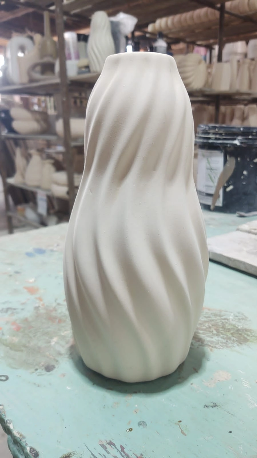 Vaso Garrafa Ceramica Nova Torcida Sandys 23x11cm 140 192 Starbella