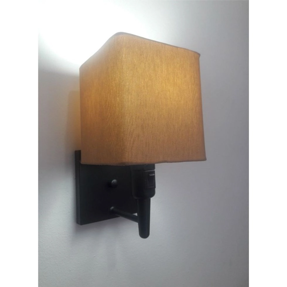 Arandela Quadrada Vivare Md-2019 Base Preto Com Interruptor Cúpula Em Tecido - Bivolt - Preta-palha - 127/220v
