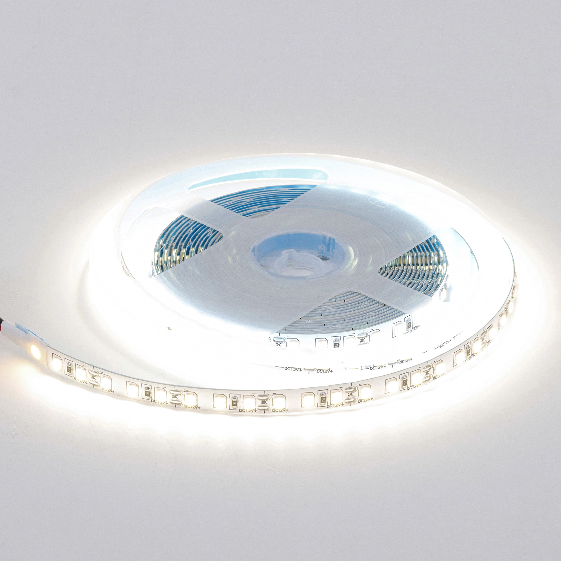 Fita LED Luz Neutro 5m IP20 Bivolt Sobrepor Luminatti