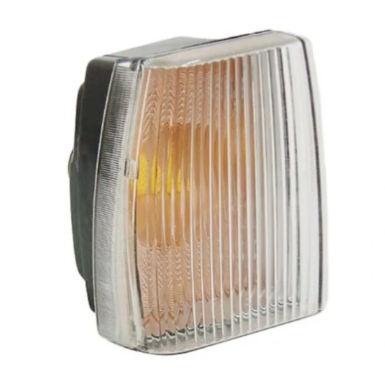 Lanterna Dianteira VOLKSWAGEN QUANTUM/SANTANA Lado Direito Cristal - IFCAR/ARTEB 560026