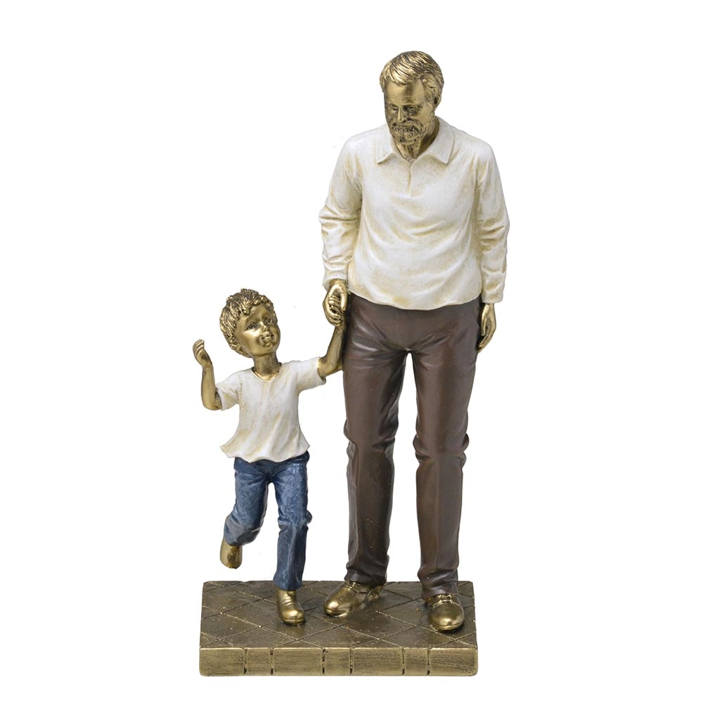 Avo Com Menino Decorativo 257 438 Mabruk