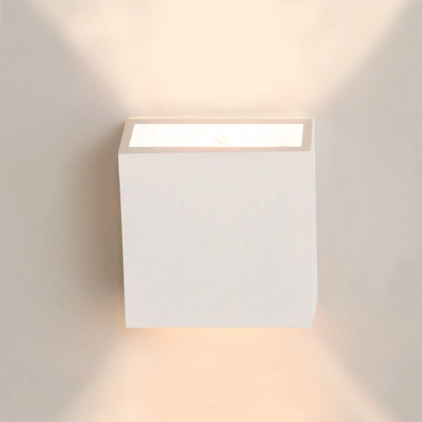 Arandela Quadrada C/2 Fachos Ip65 2w 3000k 140lm Branco-astraled