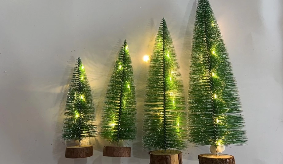 Enfeite Mesa Arvore Natal Verde Led 8x25cm Wf1622 Rio Master
