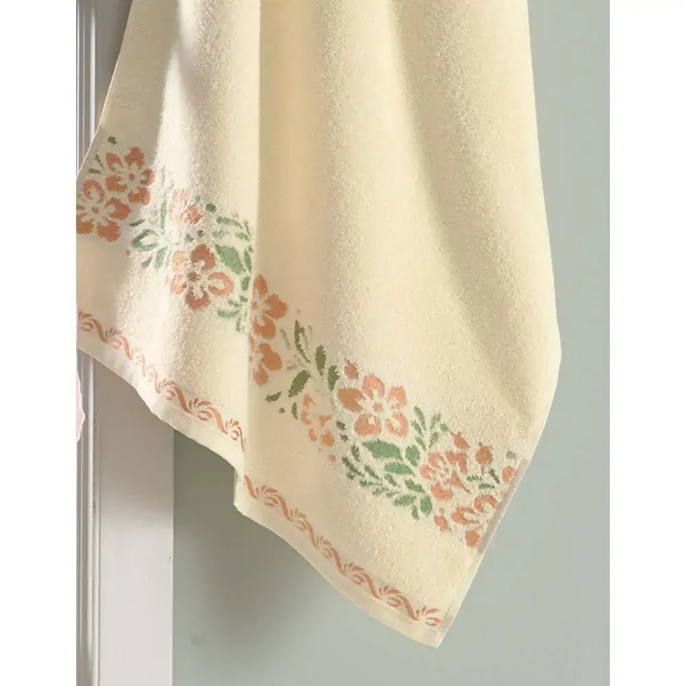 Toalha De Banho Karsten 67x135cm Carmelia 193/3