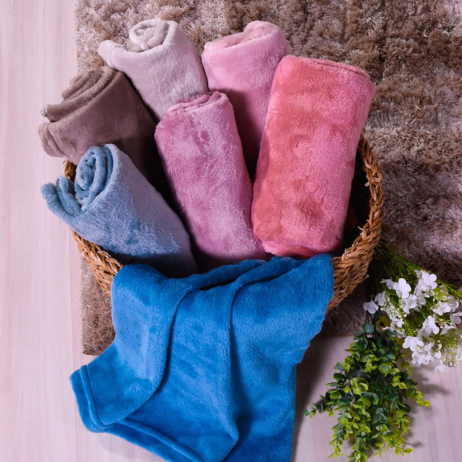 Manta Colors Hipertextil 60cmx94cm Sortidas